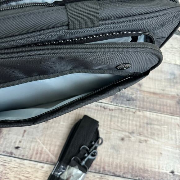 HP 15.6" Business Top Load Black Carry Bag Briefcase with Shoulder Strap - NEW - Picture 8 of 11